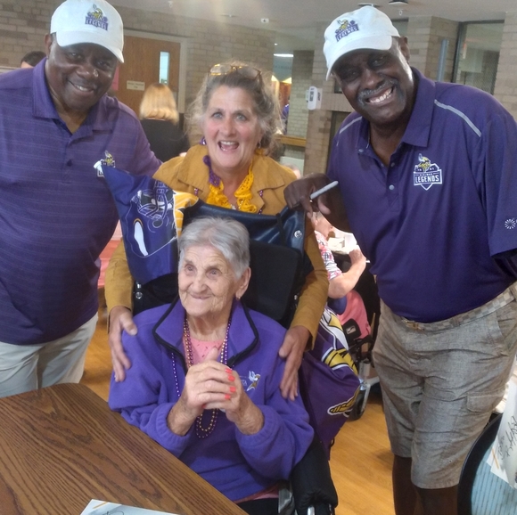 🏈 WISCONSIN HOODIE NUC REALLY RED Sz XL UniSex - Picture 14 of 16